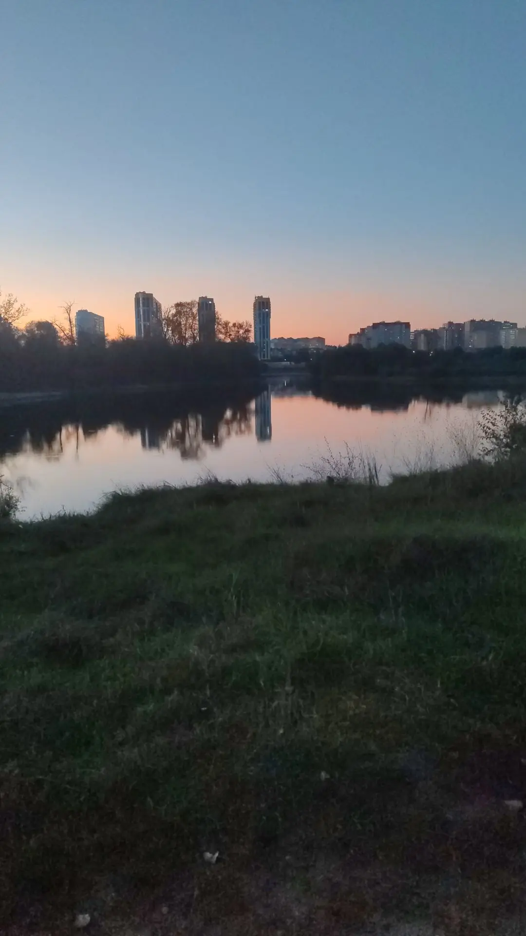 На сегодня все. Отпускаю день с благодарностью. Всем хорошего вечера. Спокойной ночи❤️🙏