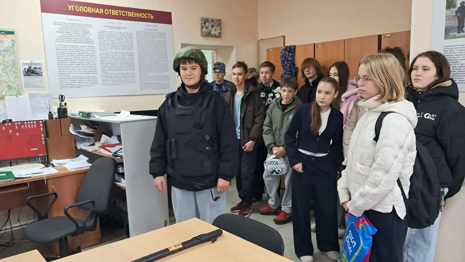 🏛 Гимназисты Нурлата побывали в Росгвардии