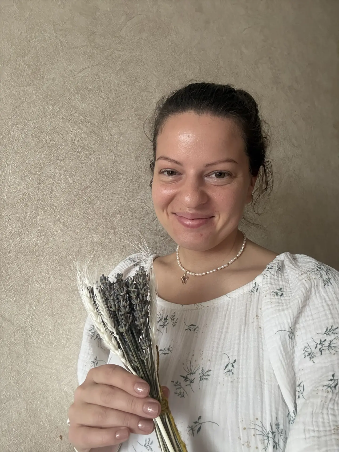 Представляете звонит курьер в дверь, а мы ничего не заказывали, уточняю точно ли на это...