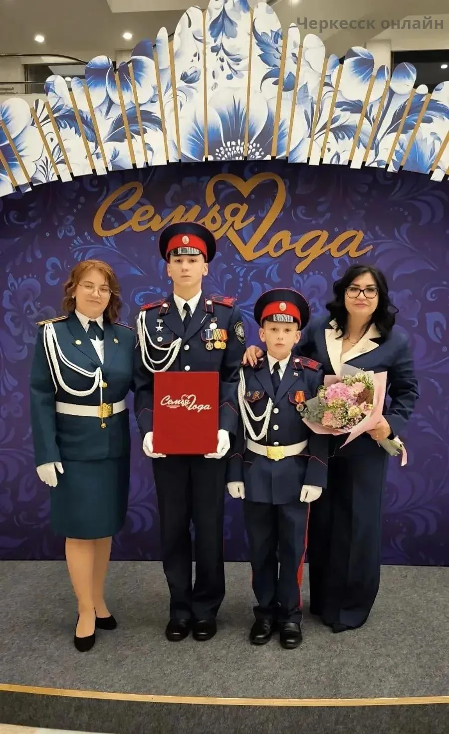 Наш президент поздравил семью победителей ❤