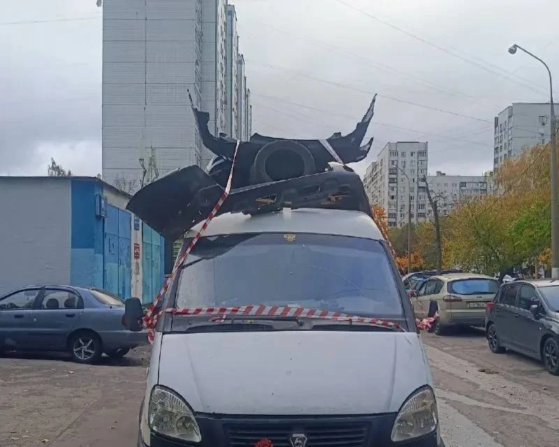 🚗 На Паромной машину оставили с нарушением