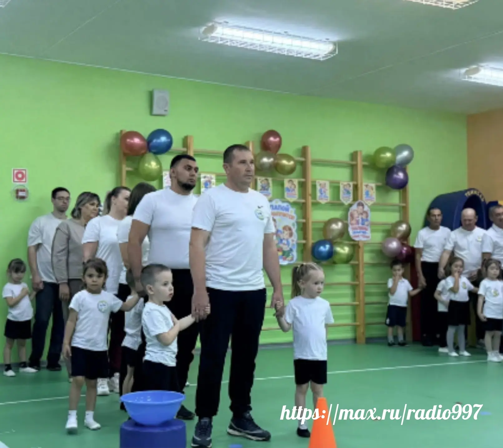 В преддверии Дня папы в нашей средней группе №9 состоялось увлекательное спортивное мер...