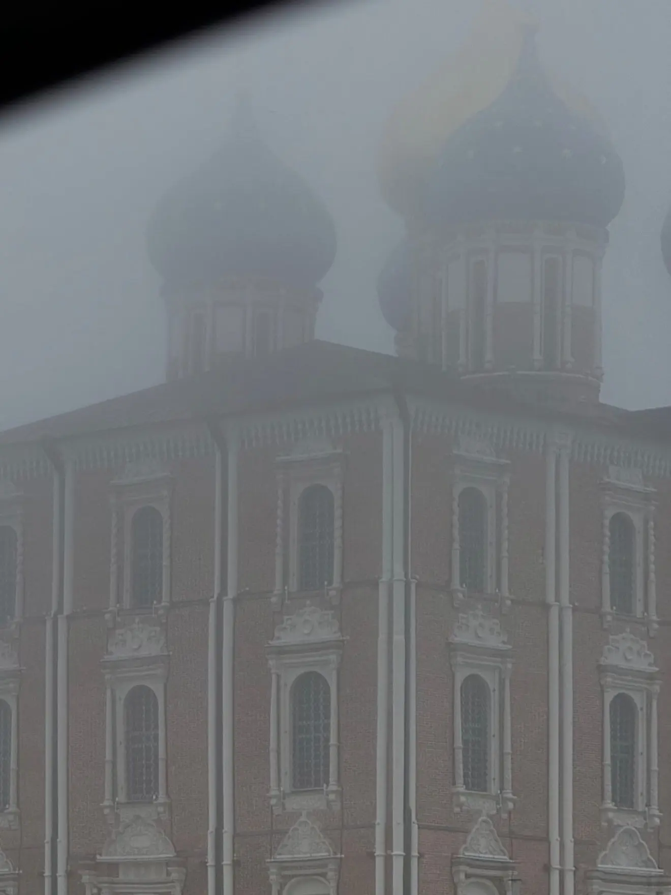Туманные осенние кадры от рязанца.