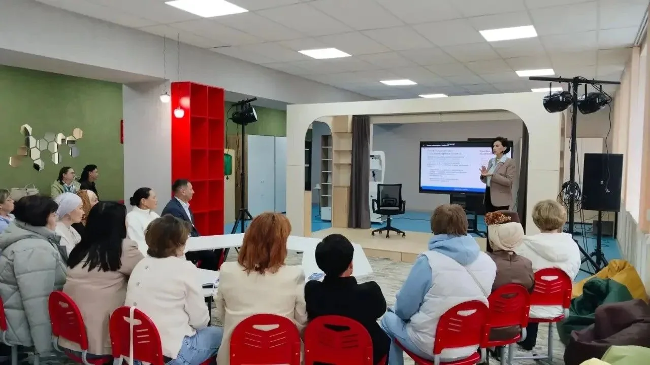 В новых детских культурно-просветительских центрах Татарстана прошли проектные сессии и...