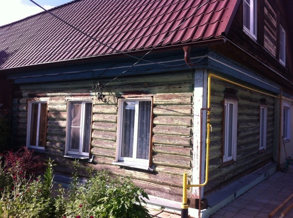 Немного обновили старый дом, работа почти окончена. Как вам?