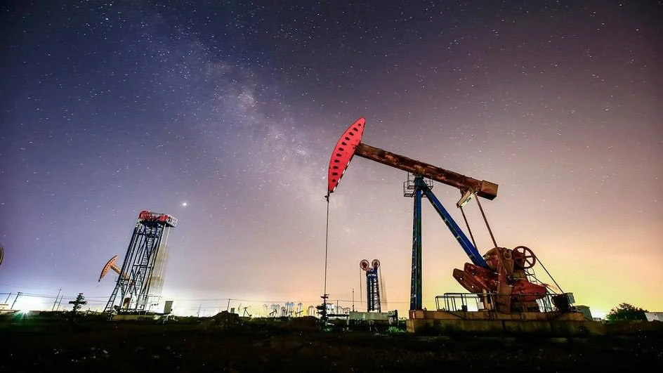 Фьючерсы на нефть марки Brent завершили среду падением на 0,38%