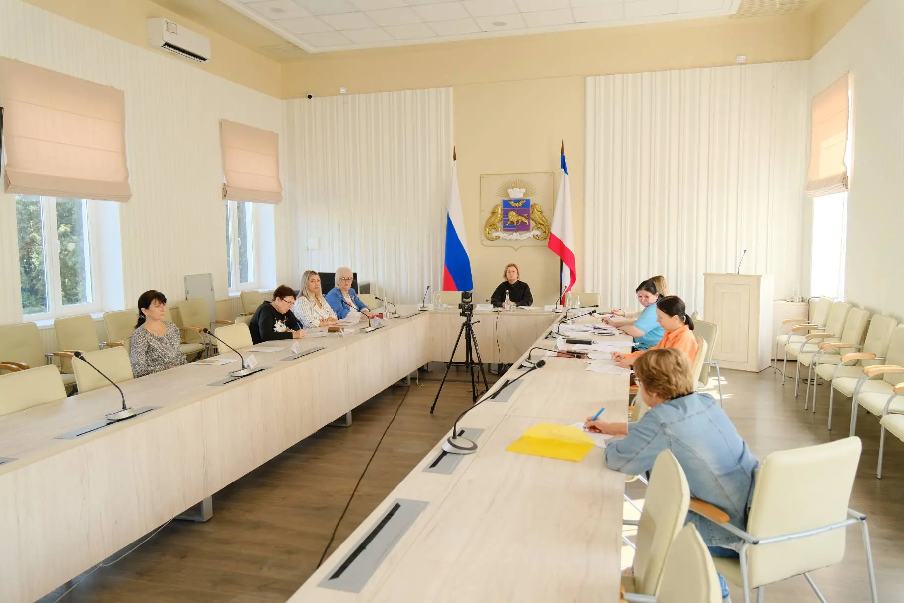 Против нелегальной занятости в Ялте: рабочая группа Межведомственной комиссии определил...