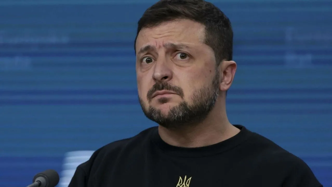На слова Трампа о "дизельной сделке" уже отреагировал Зеленский, вновь предложив перест...