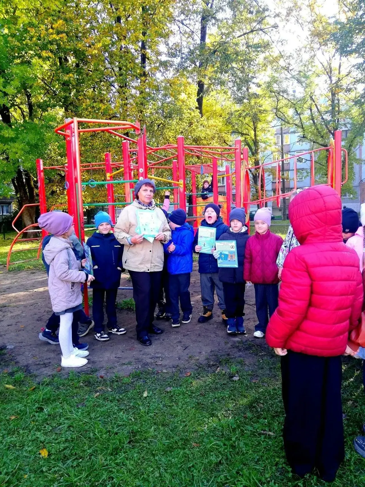 Пешеходы должны помнить свои обязанности! 🚶🚶Статистика дорожно - транспортных происше...