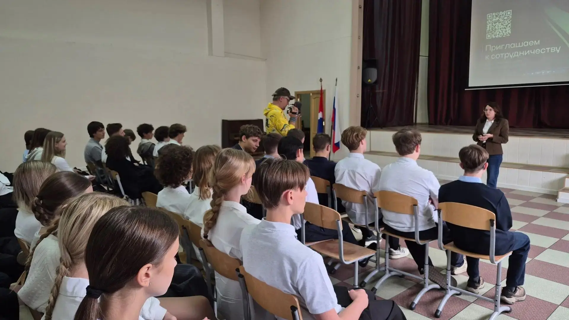 🎉 Профориентация: когда профессия становится ближе! 🎉В нашей школе № 9 прошла важная ...