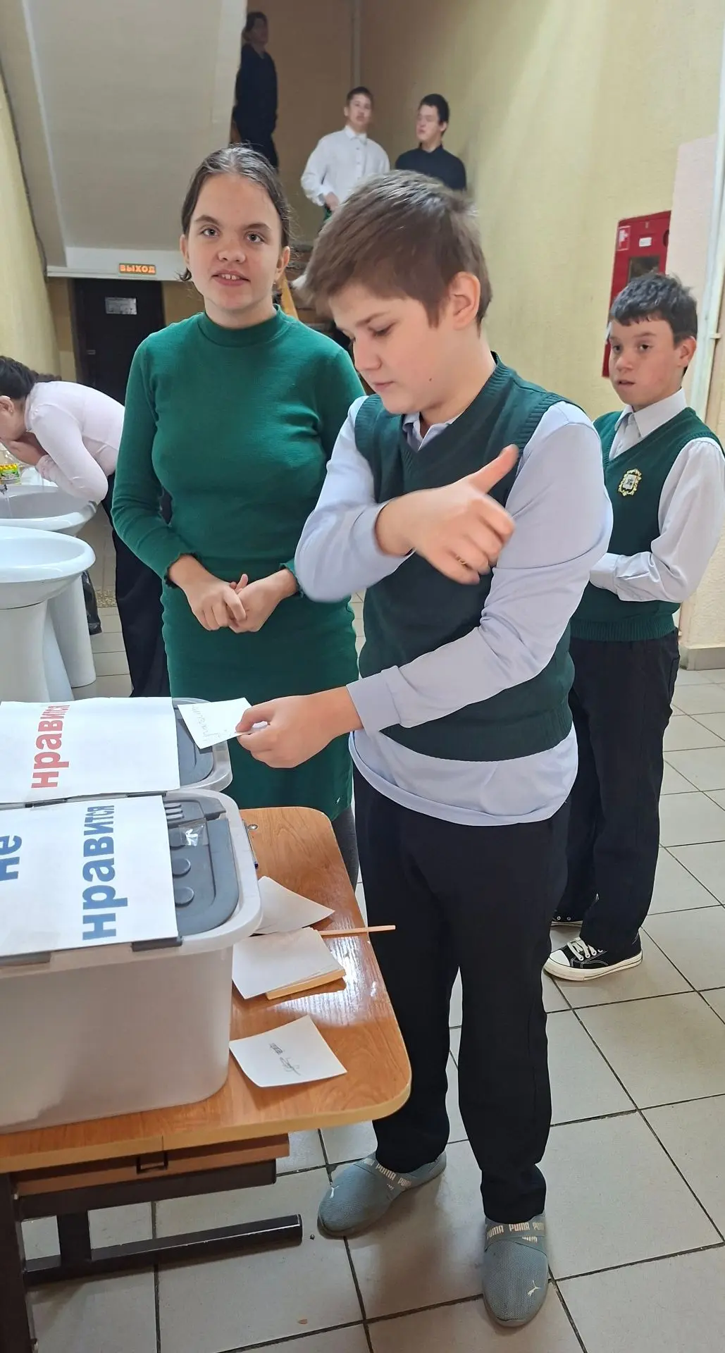 Завершилось голосование по качеству школьного питания среди учеников школы. С 30 сентяб...