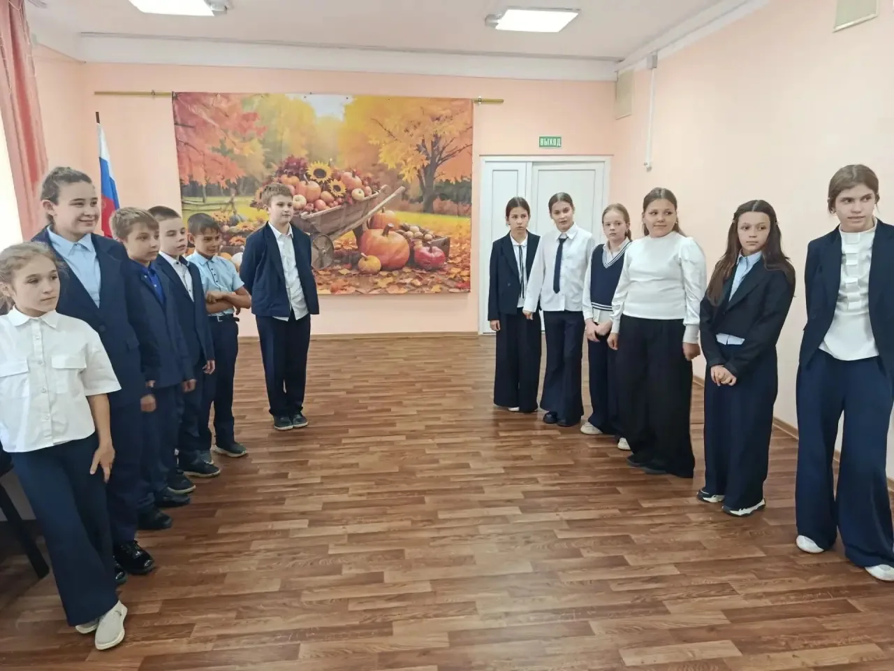 ✨ Сегодня, учащиеся 5-Б класса Тельмановской гимназии посетили Тельмановский Дом творче...