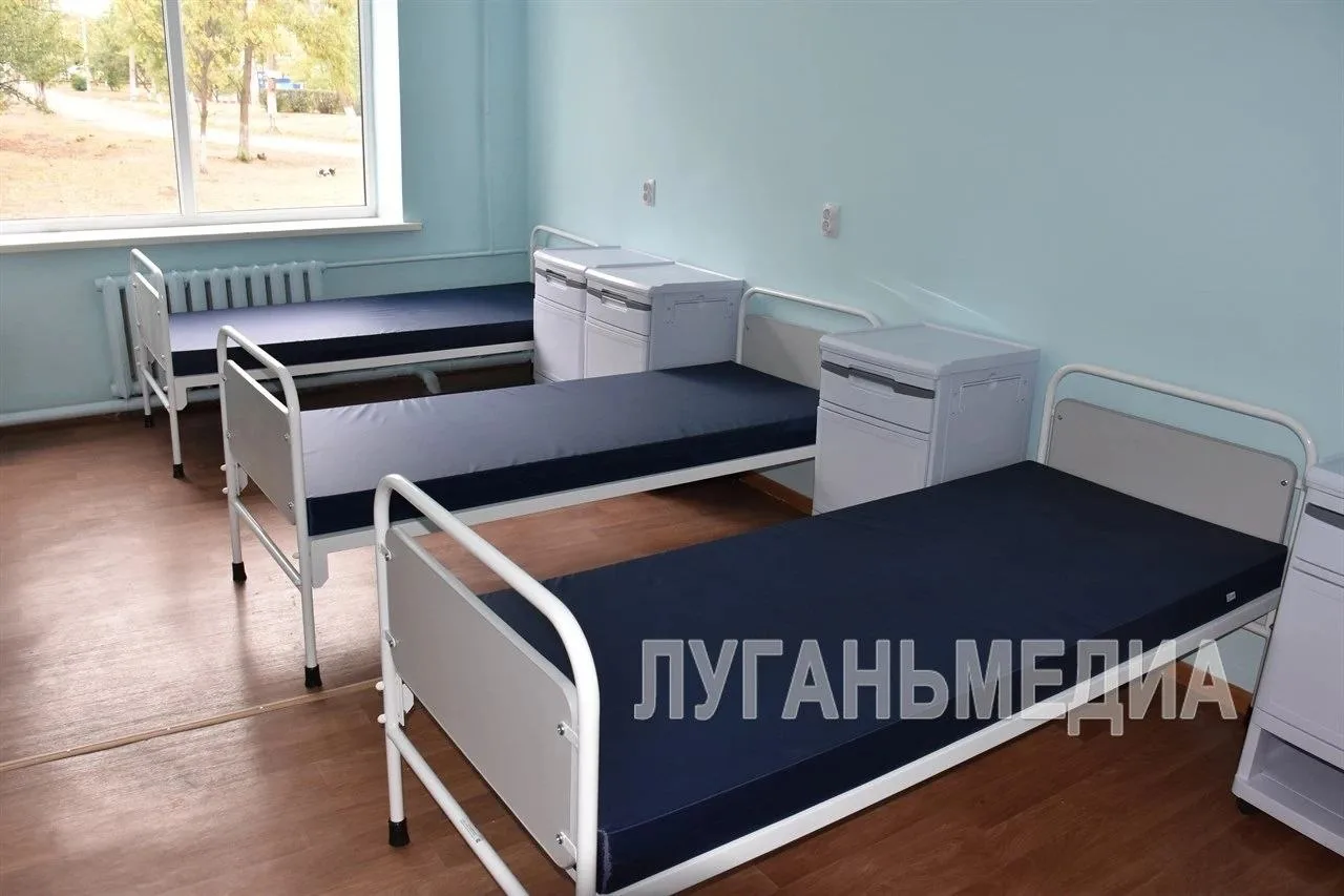 🏥В Красном Луче возобновило работу инфекционное отделение больницы «Княгининская»