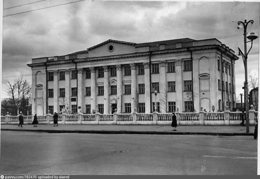 Рязань. Первомайский проспект, 27. Вид на здание Совнархоза