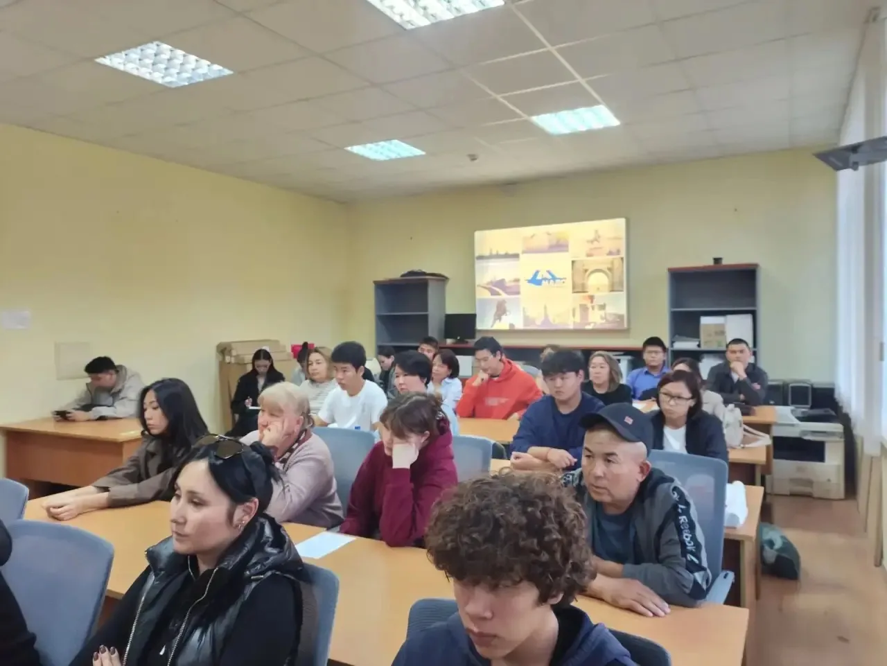 От колледжа — к университету: родителям выпускников рассказали о перспективах высшего в...