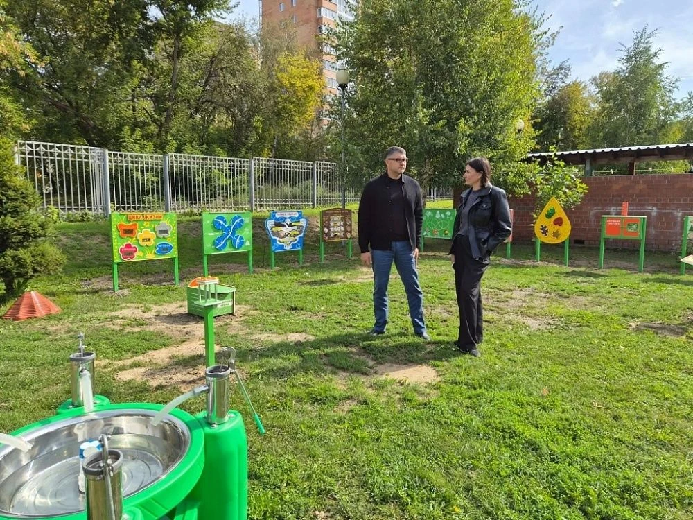 🧱👌 В Иркутске отремонтировали лестницу к Ангаре и создали экотропу в детском саду