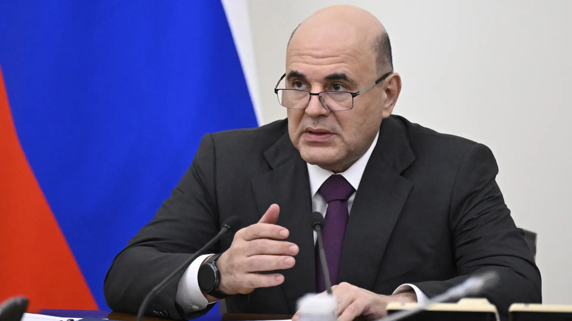 Правительство РФ внесло в Госдуму законопроект о подтверждении стажа ветеранов Донбасса...