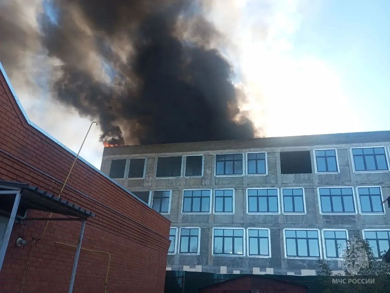 ❗️Пожар в строящейся школе случился в Нолинске