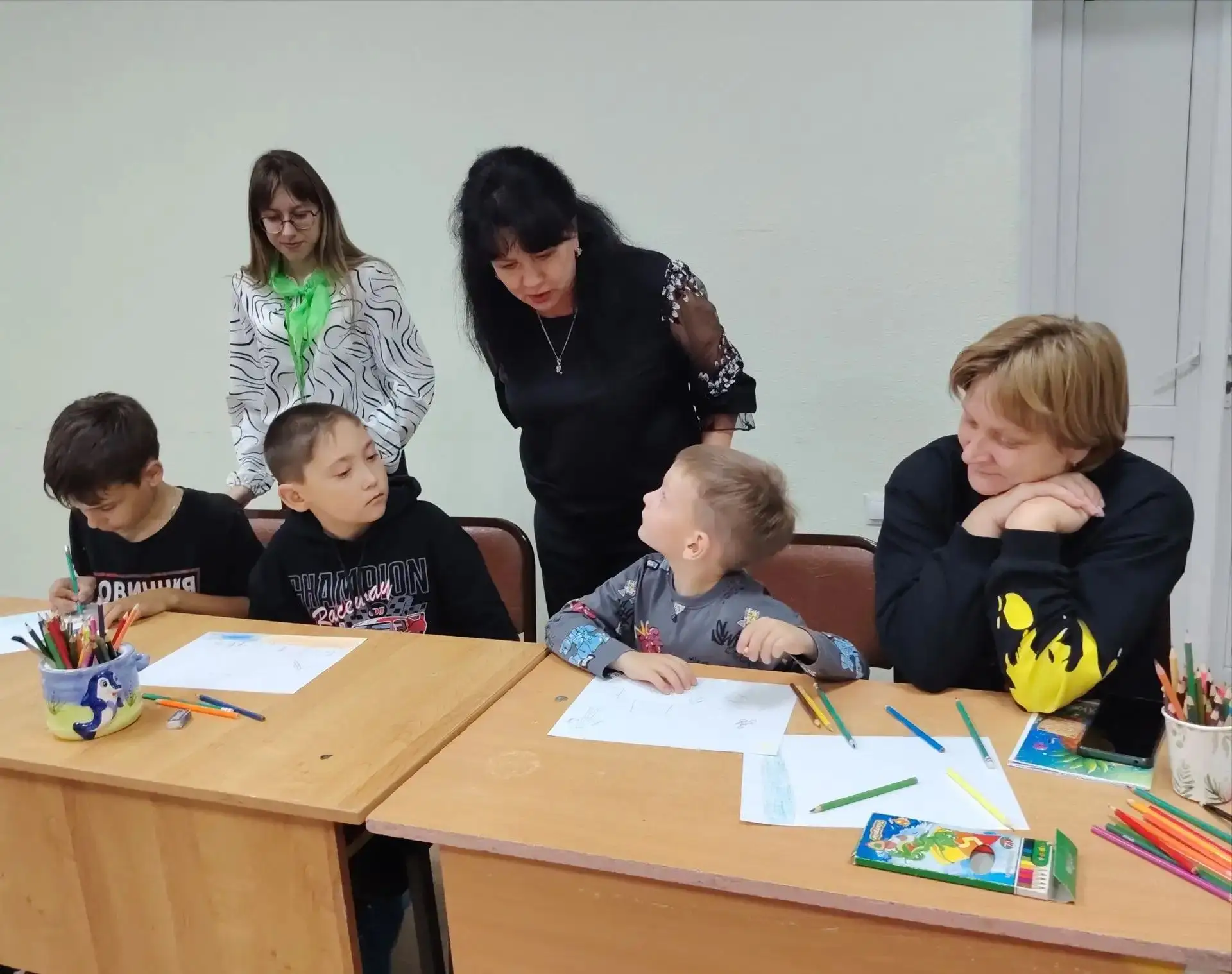 "Папа и я – лучшие друзья": час творчества в преддверии Дня отца