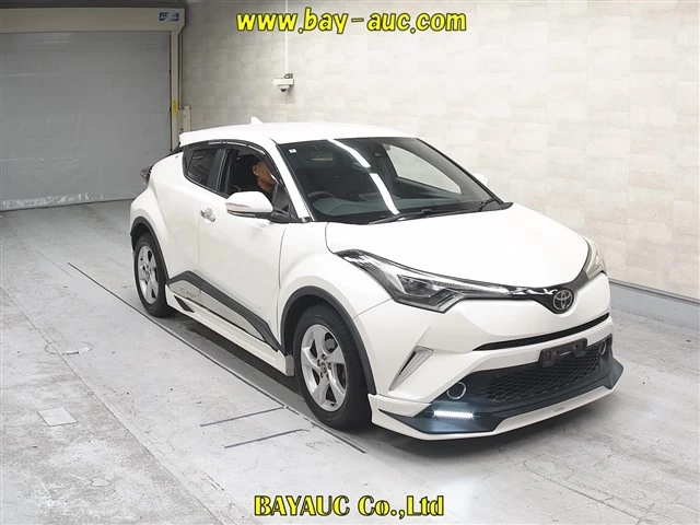 TOYOTA C-HR, 2018 года выпуска🔝🔥 на оригинальном крутом обвесе👀🔥