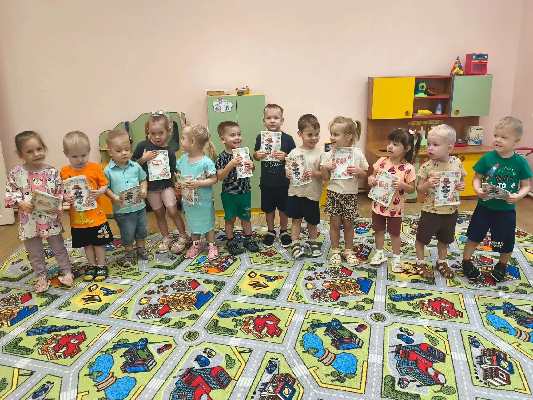 📌18 октября — особенный день, когда мы говорим «спасибо» самым сильным, добрым и любим...