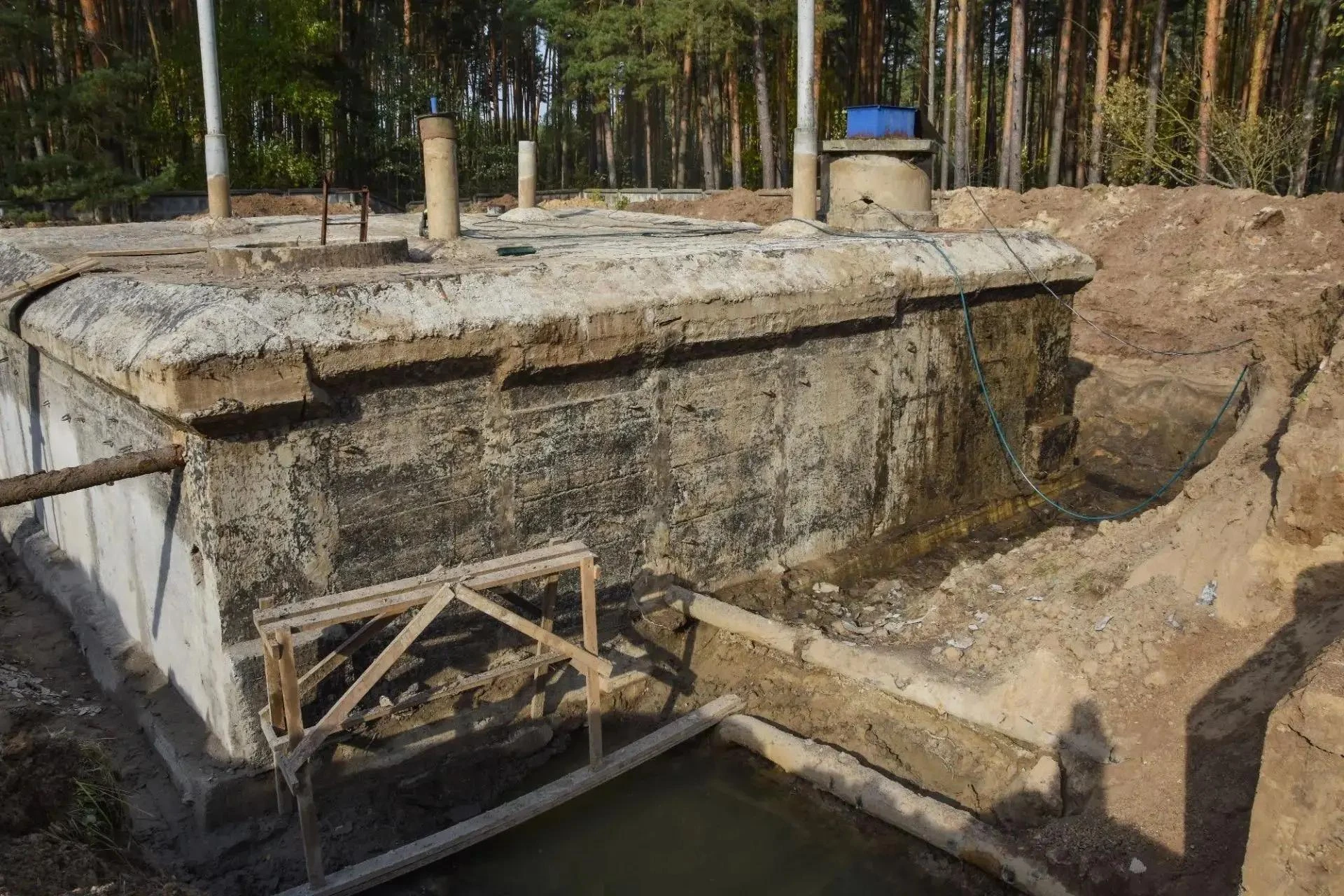 В поселке Сокол Суздальского района идет реконструкция водозаборных сооружений на реке ...