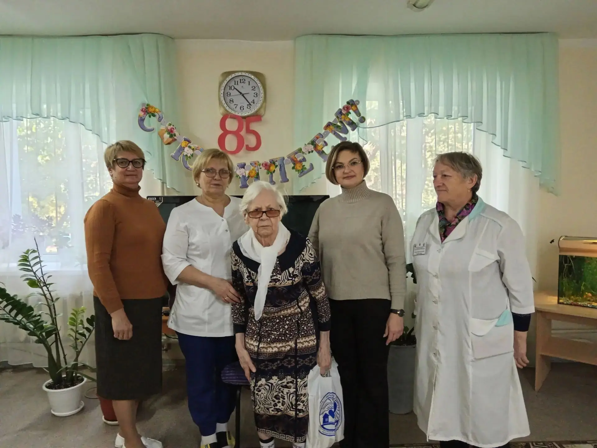 Сегодня в доме – интернате поздравляем нашу проживающую Смольникову Тамару Ивановну с 8...