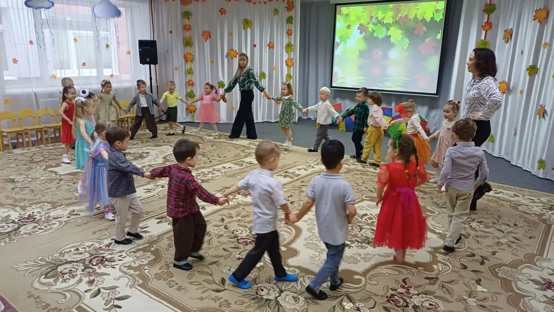 🎉 Осенний праздник «Осенние помощники» в группе №4 «Фантазёры»🍂✨