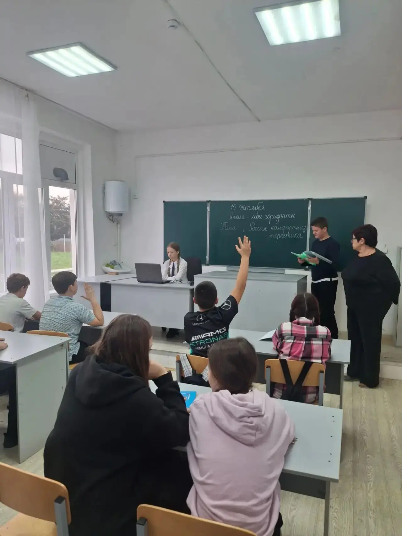 Учащиеся 7-8 классов погружены в изучение основ энергетики. Ребята рассказывали, почему...
