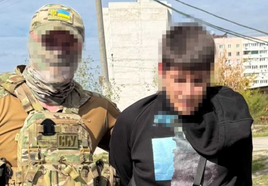 ⚡️ СБУ записала в «агенты России» совсем юного парня из Запорожья