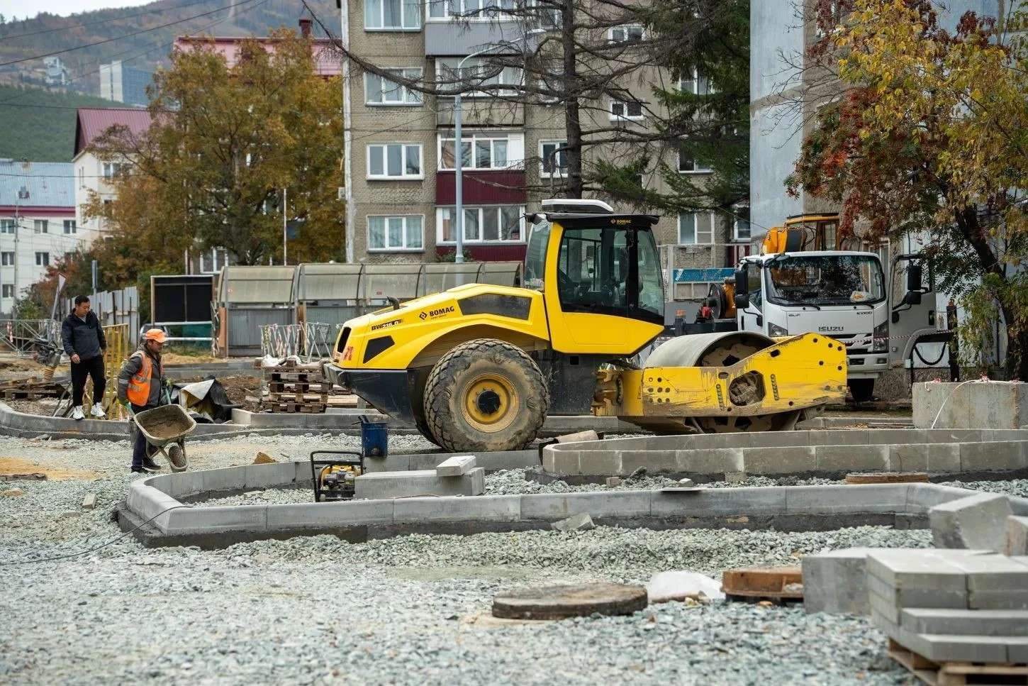🚧 Капремонт улицы Буюклы в Южно-Сахалинске планируют завершить к 30 октября