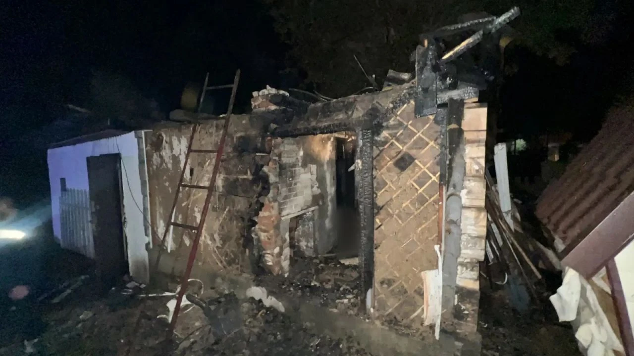 В Беково при пожаре в бане погиб мужчина