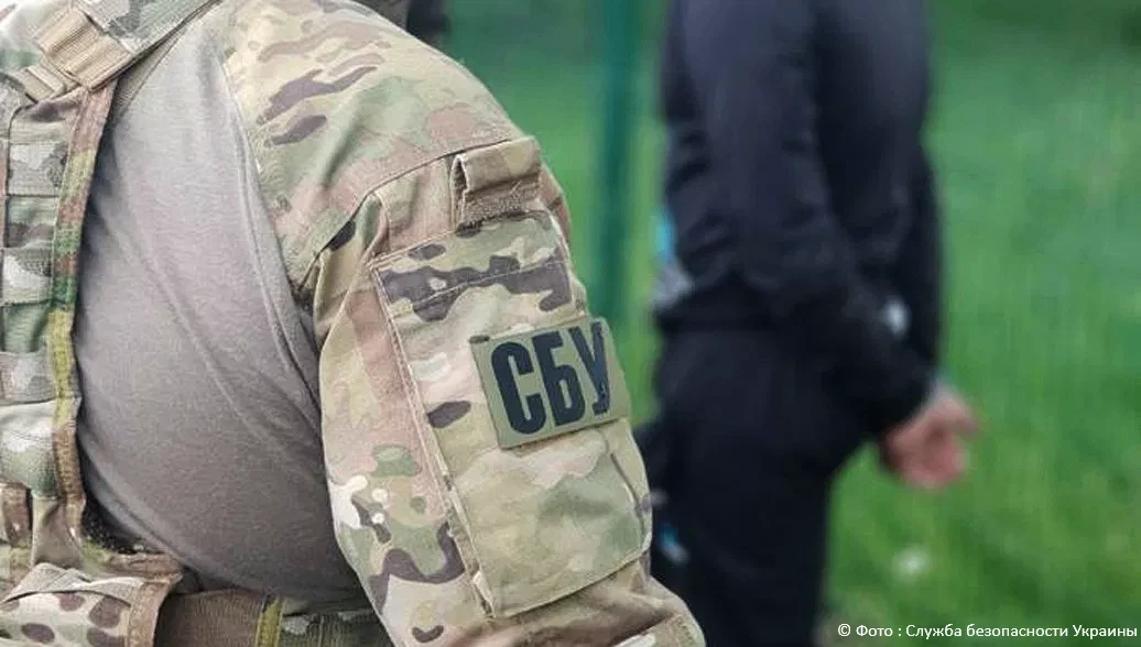 Студент из Киева попытался взорвать автобус с целым подразделением ВСУ, сообщили в СБУ.