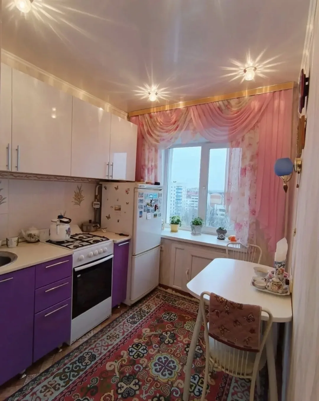 Сдается 1 комн квартира пр. Октября 59, с мебелью и техникой, 12000 в месяц. Желательно...