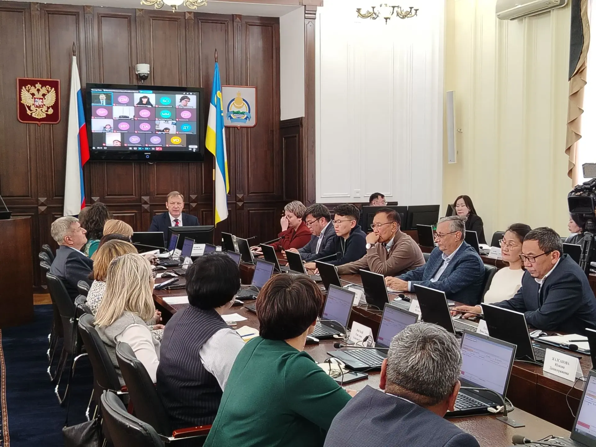 Депутаты Народного Хурала оформили резолюцию о развитии малокомплектных школ Бурятии