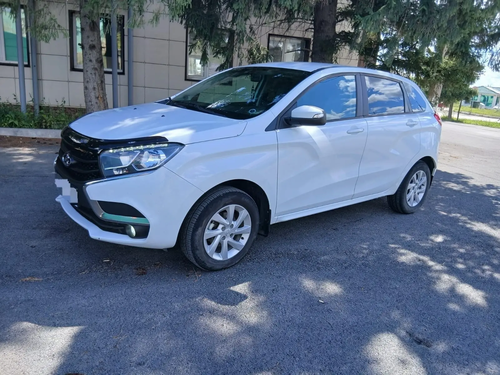 Продам лада хрей 2018 год выпуска.. я собственник в птс я вписан за машиной ухаживал, о...