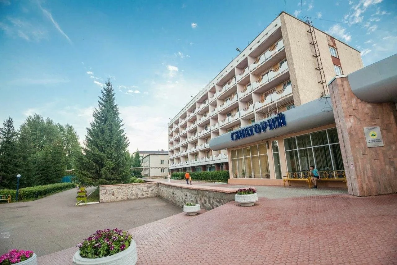 В санаторий "Жемчужина" требуются: