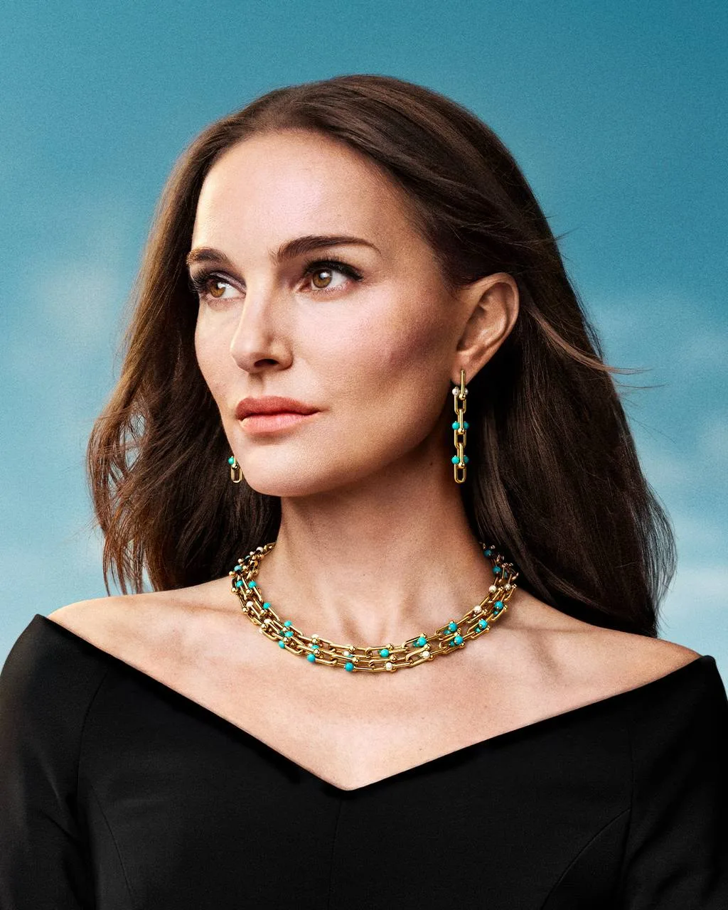 Tiffany & Co. обновили культовую коллекцию HardWear — теперь с бирюзой и жемчугом