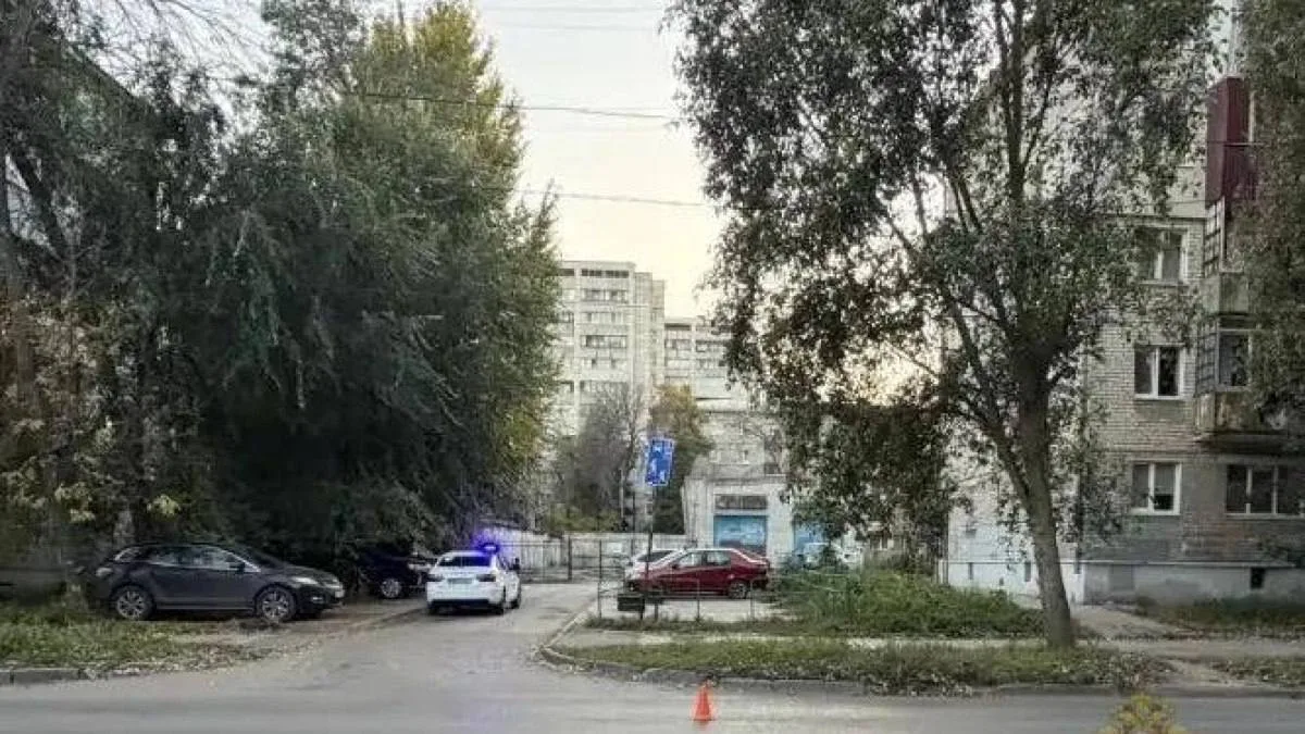 🚨 В Самаре водитель Lada Priora сбил 11-летнюю девочку.