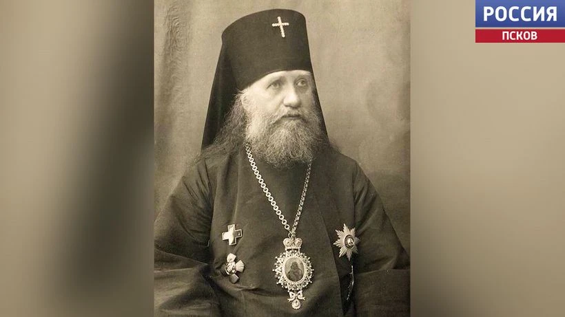 День прославления Патриарха Тихона: крестный ход, литургия и "Покровские вечера"