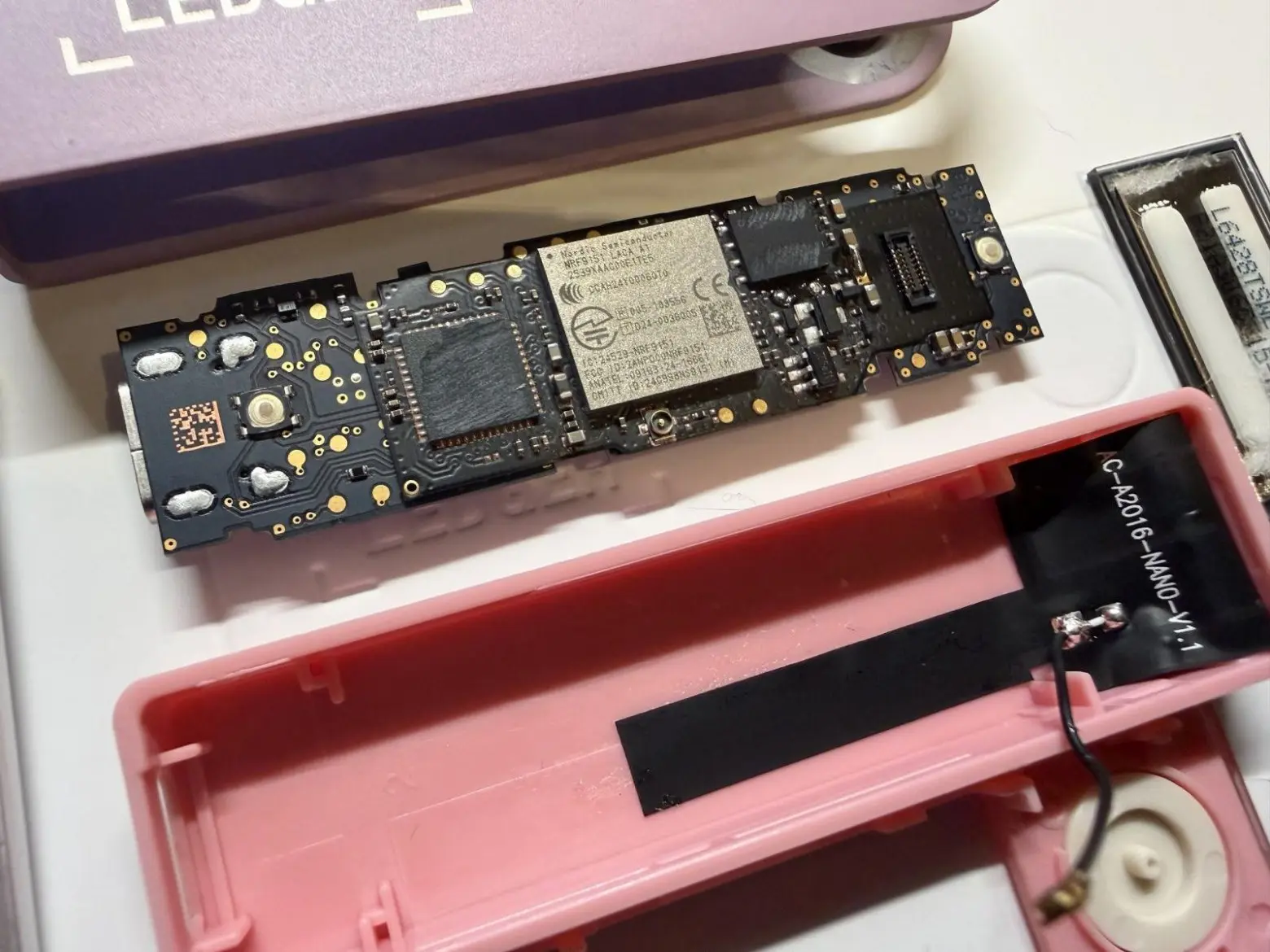 Ledger нашла в кошельках из MediaMarkt лишний LTE-модуль