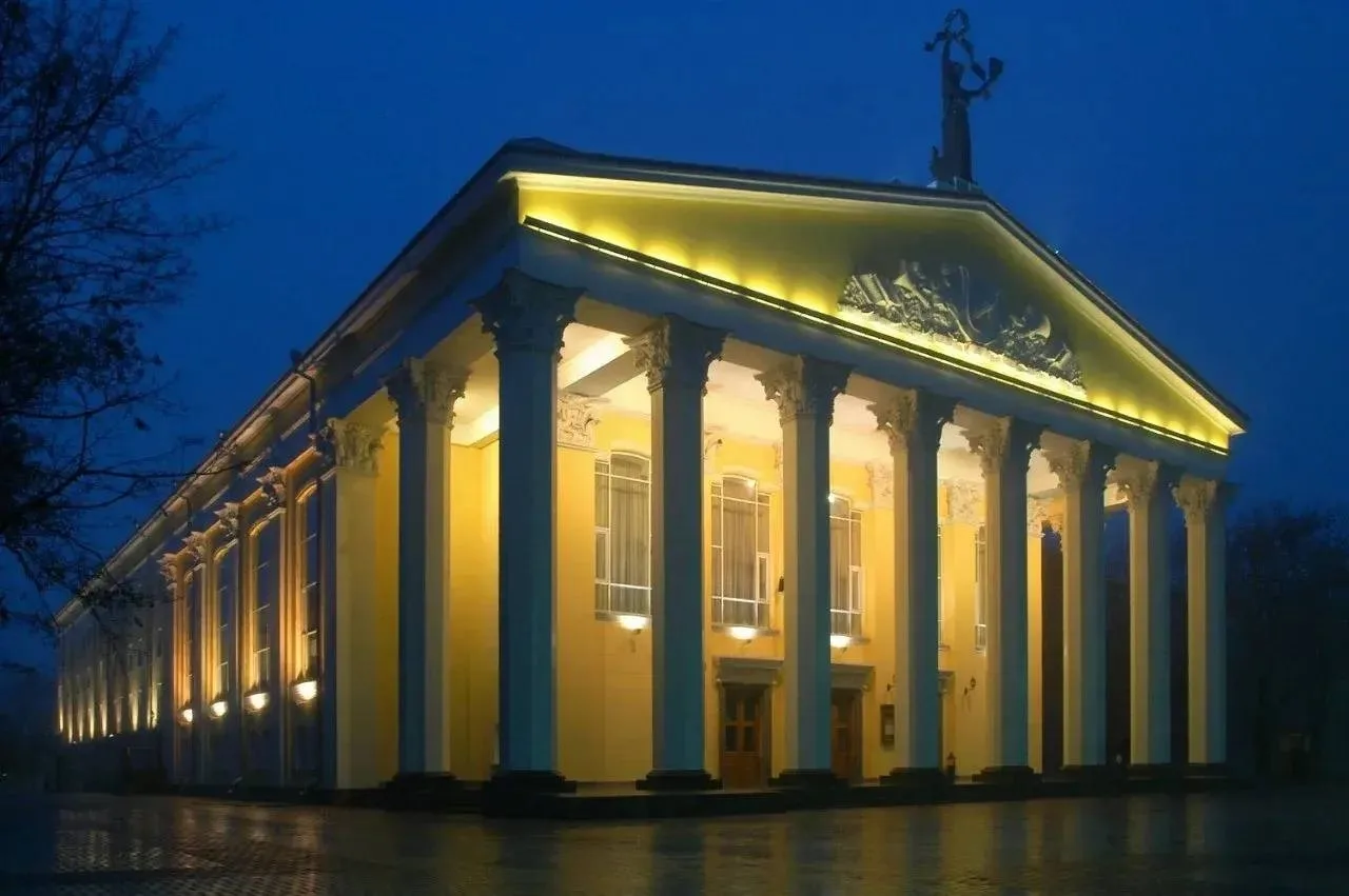 Министр культуры Белгородской области предупредил о рисках покупки билетов на спектакли...