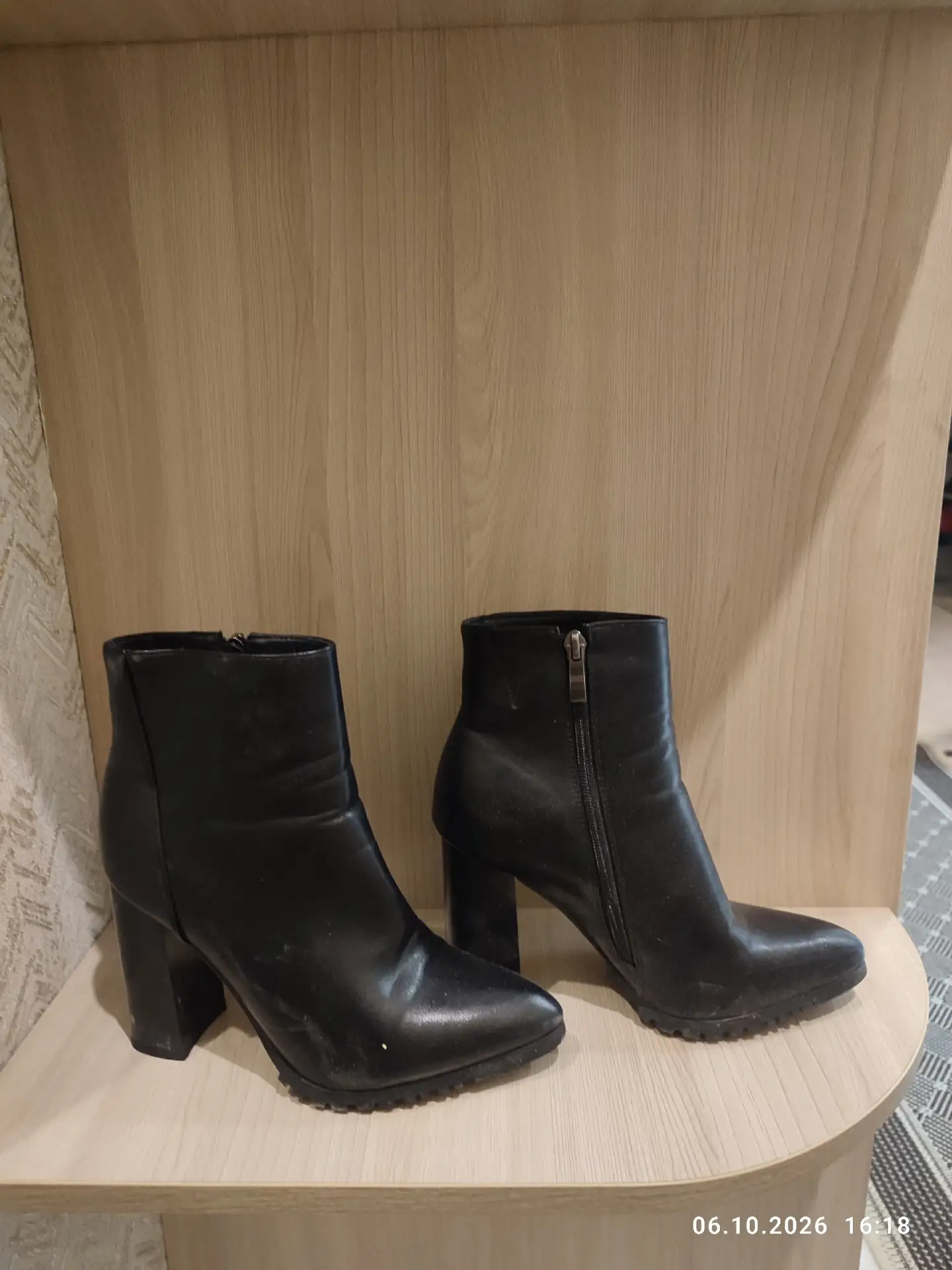 Отдам 37-38