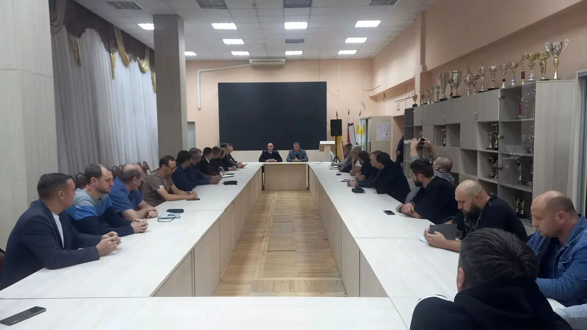 В Ставрополе состоялось заседание городского Совета отцов с участием активистов школьны...