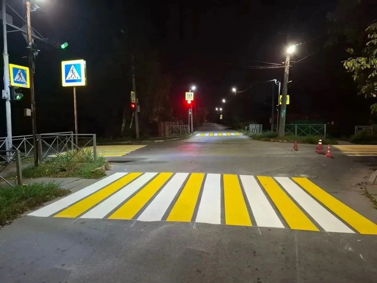 🚸 В Батайске обновляют пешеходные переходы и обустраивают новые. Администрация сообщае...
