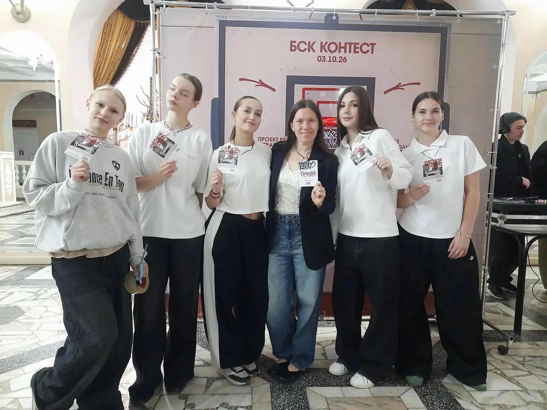 Соло, дуэты и батлы: в Бийске прошел чемпионат по современным танцам
