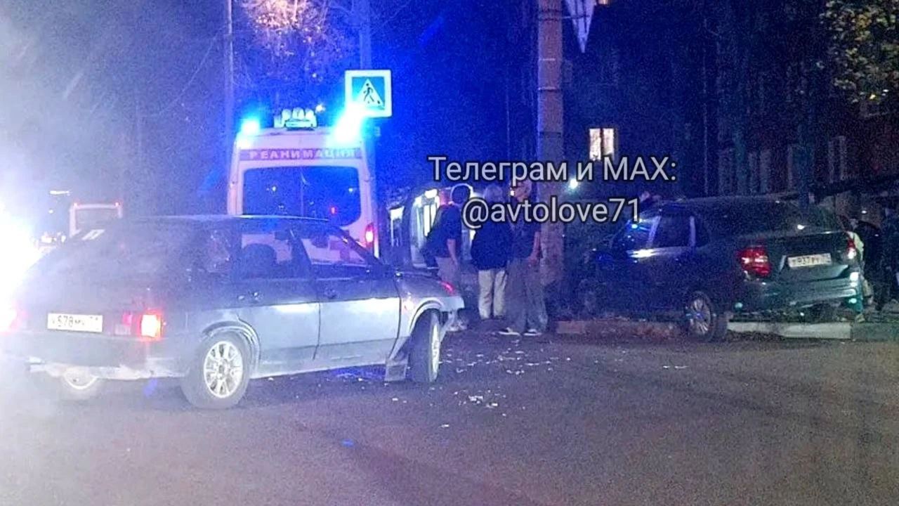🚗ДТП на перекрестке Кирова и Глинки. Есть пострадавшие.
