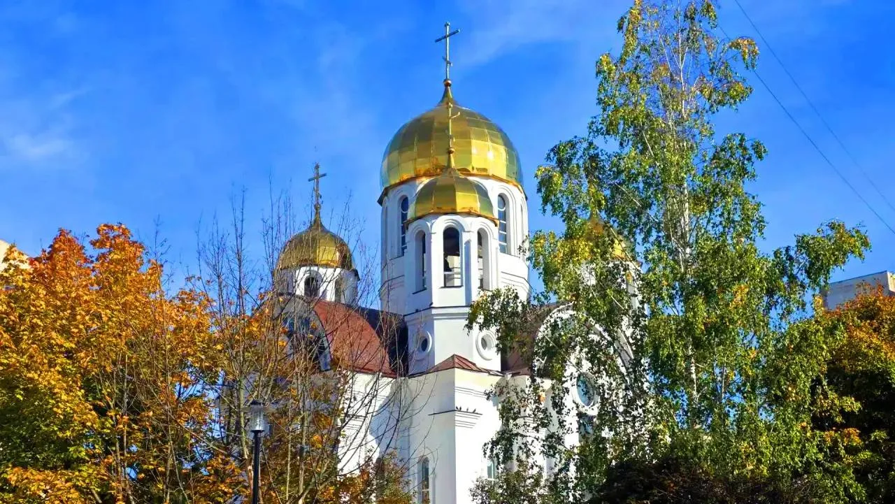 🍂🍁 Областной центр в объятиях осенней красоты