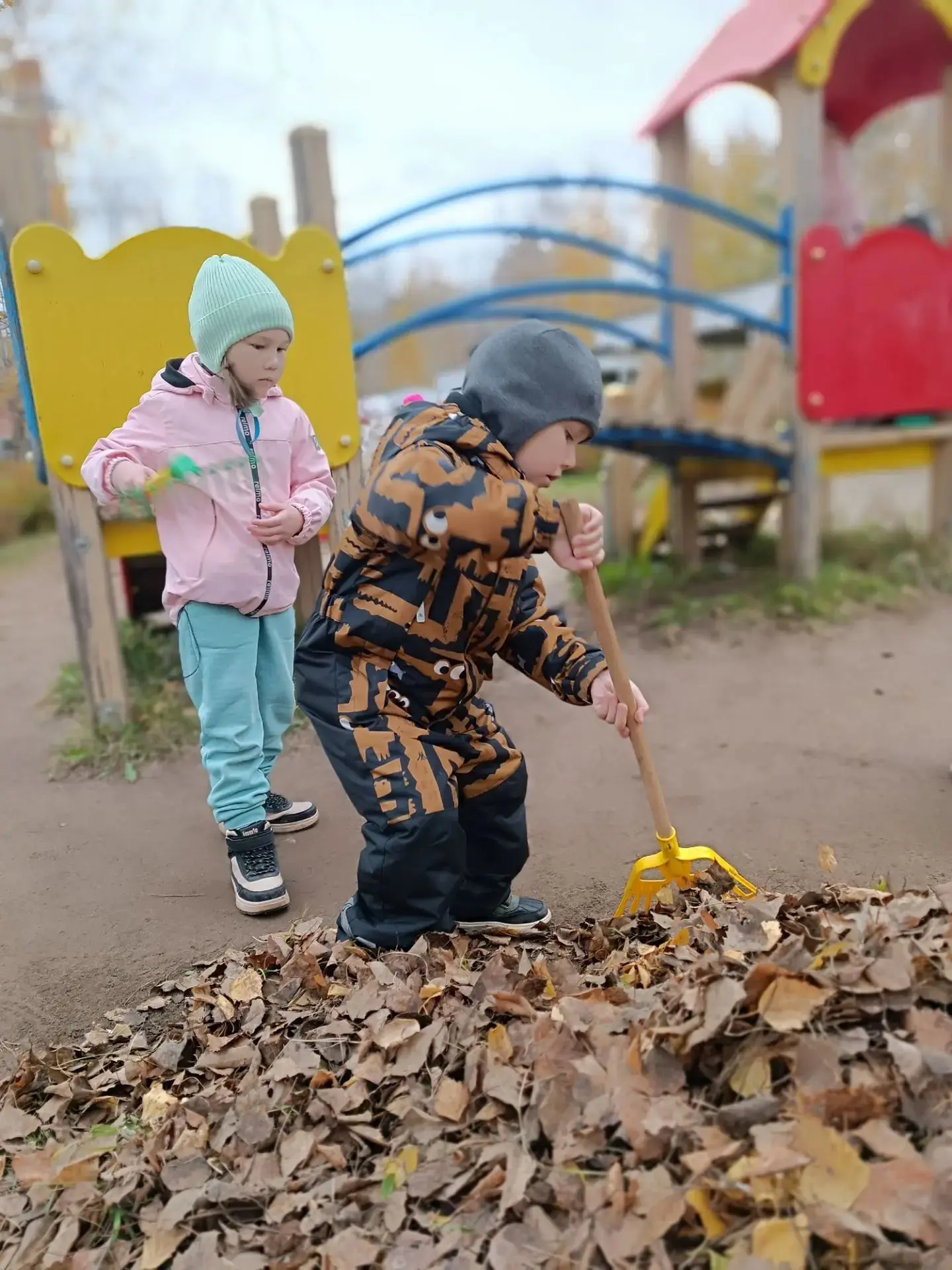 🍂 Осенний труд — это тоже радость! 🍁