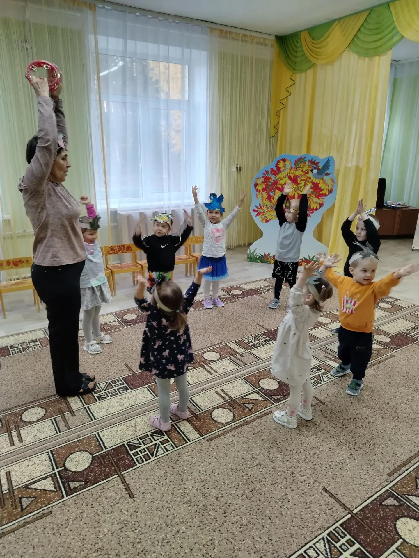 Утренняя зарядка даёт заряд бодрости, энергии на целый день. А если ещё она проводится ...